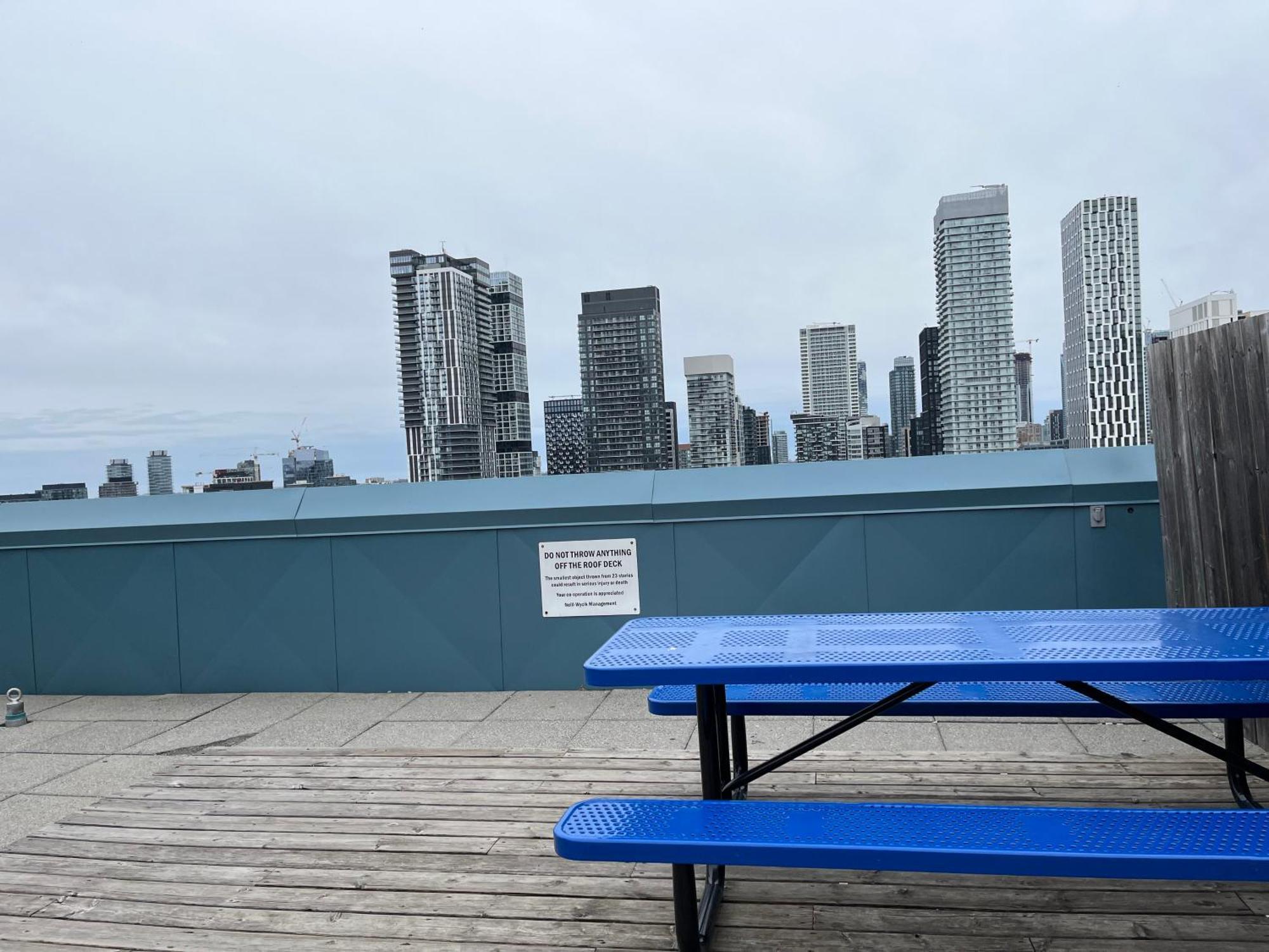 Neill Wycik Hotel Toronto Ngoại thất bức ảnh